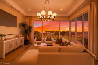 201 8th ST S 301, Naples, FL 34102