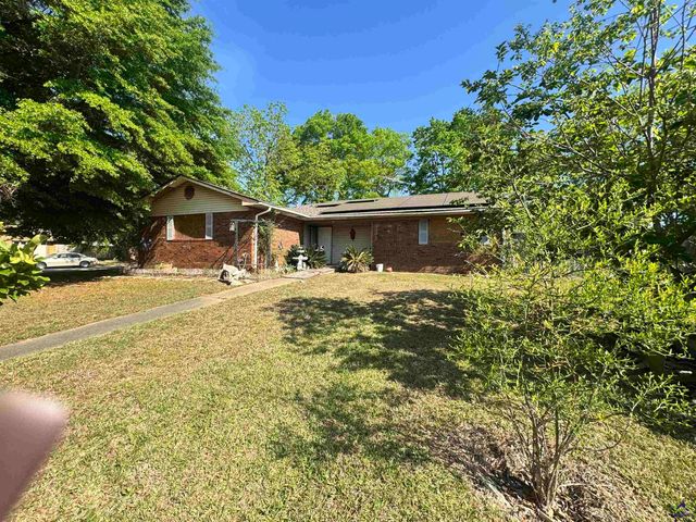 216 Hickory Glen, Centerville, GA 31208