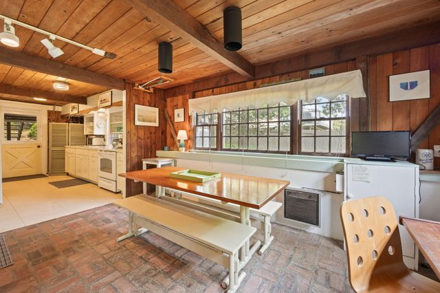 95 Indian Neck Road, Wellfleet, MA 02667