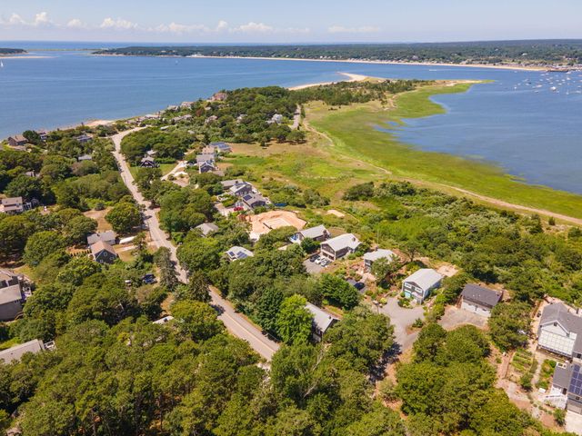 95 Indian Neck Road, Wellfleet, MA 02667