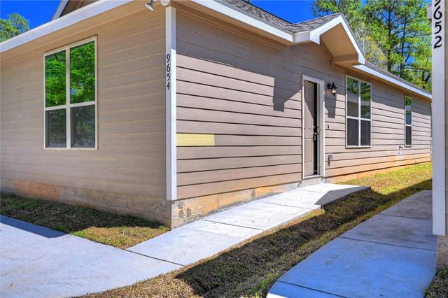 11779 White Cedar, Willis, TX 77318