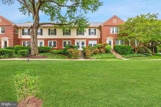 1600 S BARTON ST #750, Arlington, VA 22204