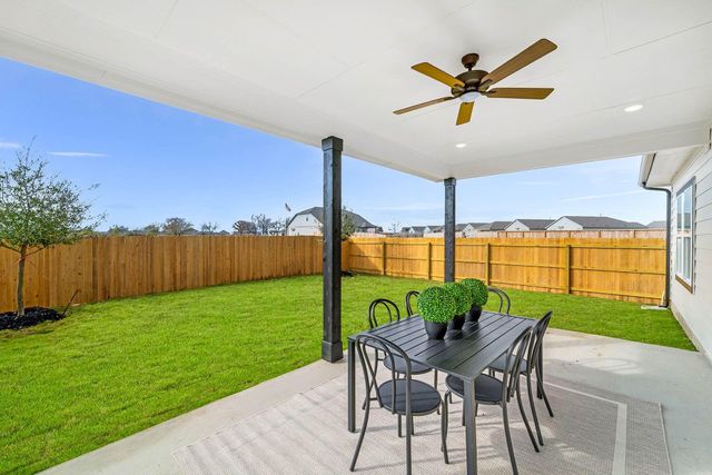 1414 16th Ave N, Texas City, TX 77590