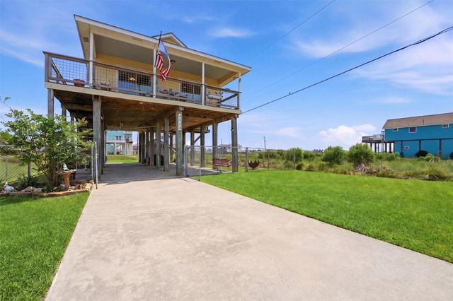 4014 6th Street, Galveston, TX 77554
