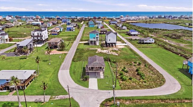 4014 6th Street, Galveston, TX 77554
