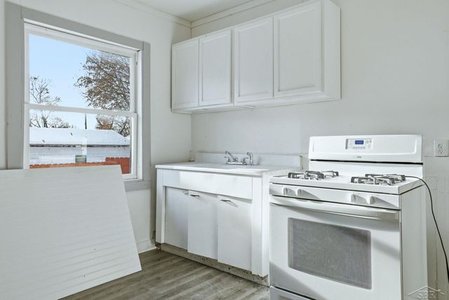 2249 S Hamilton Street, Saginaw, MI 48602