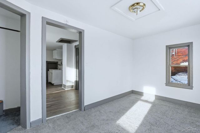 2249 S Hamilton Street, Saginaw, MI 48602