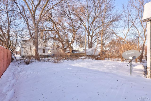 2249 S Hamilton Street, Saginaw, MI 48602