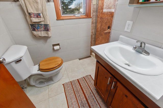 3327 COUNTY ROAD C, Oconto Falls, WI 54154