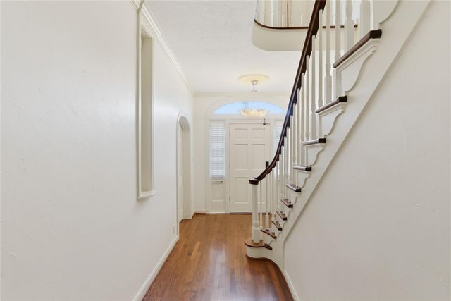 6666 Fairfield Street, Houston, TX 77023