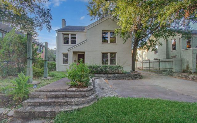 2042 Bissonnet Street, Houston, TX 77005
