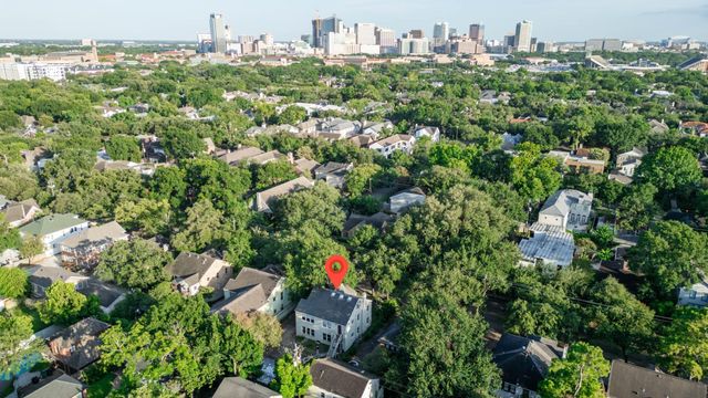 2042 Bissonnet Street, Houston, TX 77005