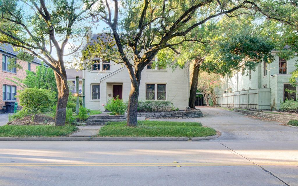 2042 Bissonnet Street, Houston, TX 77005