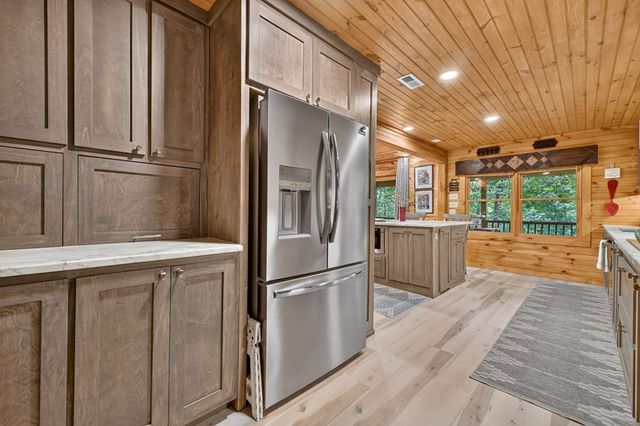 171 Mountain Lake Drive, Blue Ridge, GA 30513