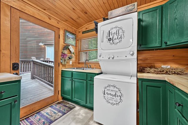 171 Mountain Lake Drive, Blue Ridge, GA 30513