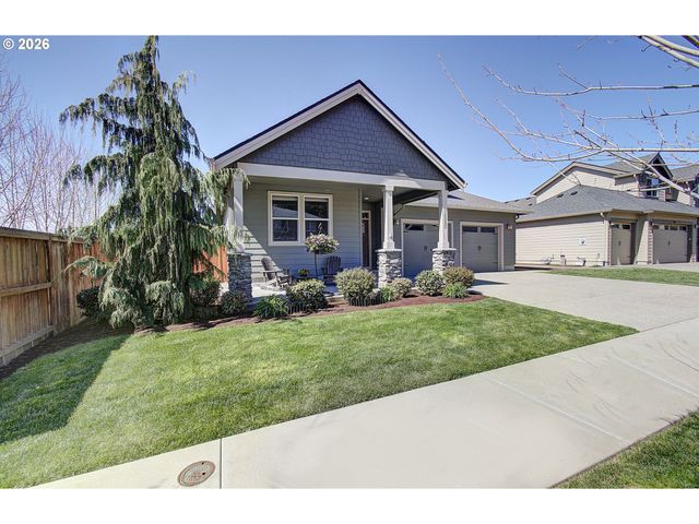 16393 KITTY HAWK Ave, Oregon City, OR 97045