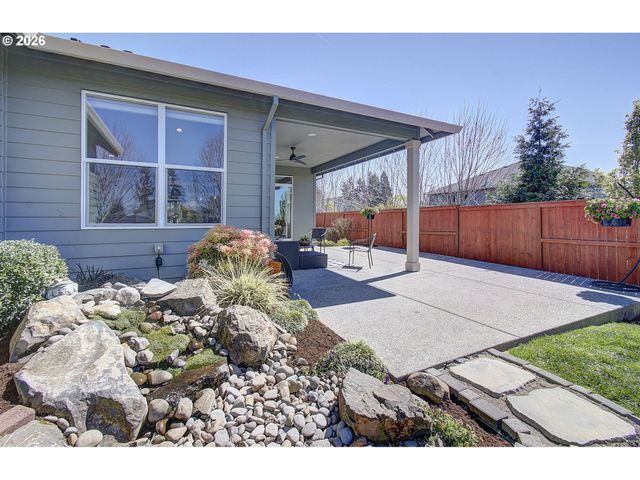 16393 KITTY HAWK Ave, Oregon City, OR 97045