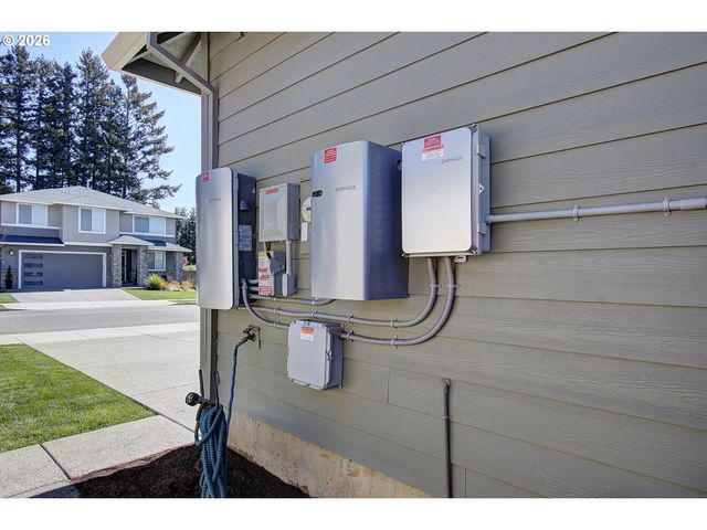 16393 KITTY HAWK Ave, Oregon City, OR 97045