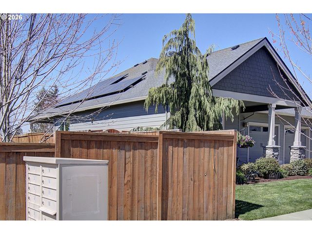 16393 KITTY HAWK Ave, Oregon City, OR 97045