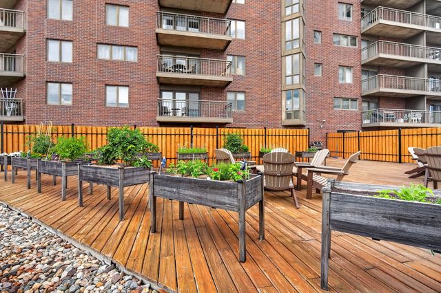300 Walnut Street 2205, Des Moines, IA 50309