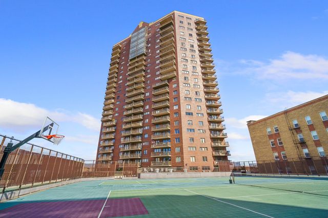 300 Walnut Street 2205, Des Moines, IA 50309