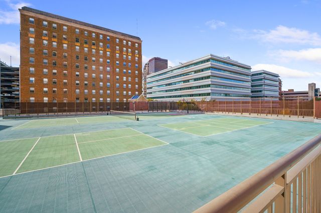 300 Walnut Street 2205, Des Moines, IA 50309