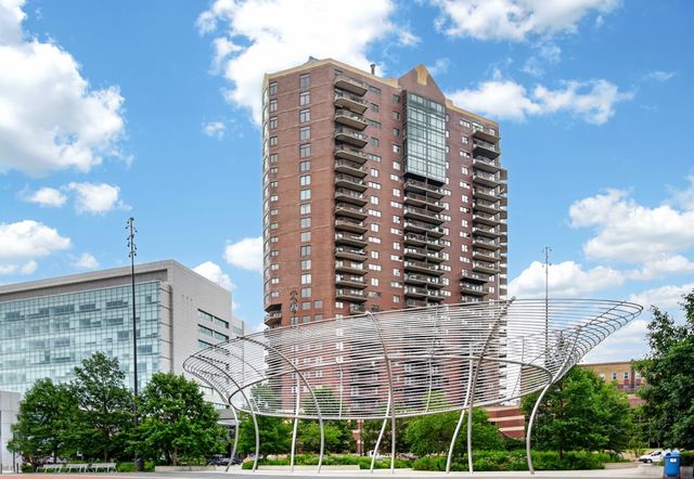300 Walnut Street 2205, Des Moines, IA 50309