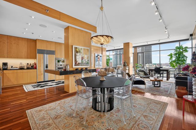 300 Walnut Street 2205, Des Moines, IA 50309