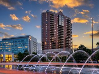 300 Walnut Street 2205, Des Moines, IA 50309