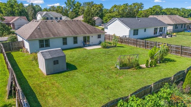 1560 Adamsmoor Drive, Waynesville, OH 45068