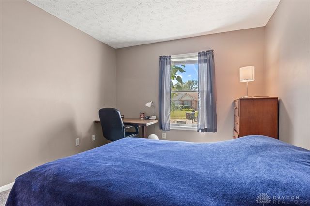 1560 Adamsmoor Drive, Waynesville, OH 45068