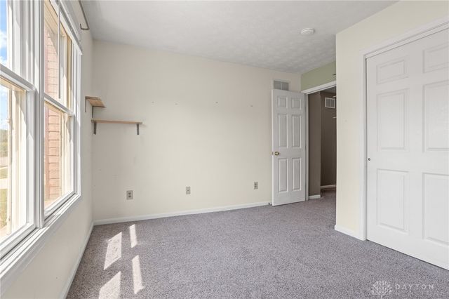 1560 Adamsmoor Drive, Waynesville, OH 45068