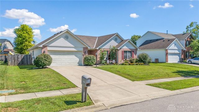 1560 Adamsmoor Drive, Waynesville, OH 45068