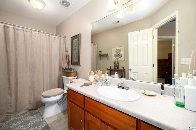 533 HACKBERRY RIDGE COVE, Birmingham, AL 35226