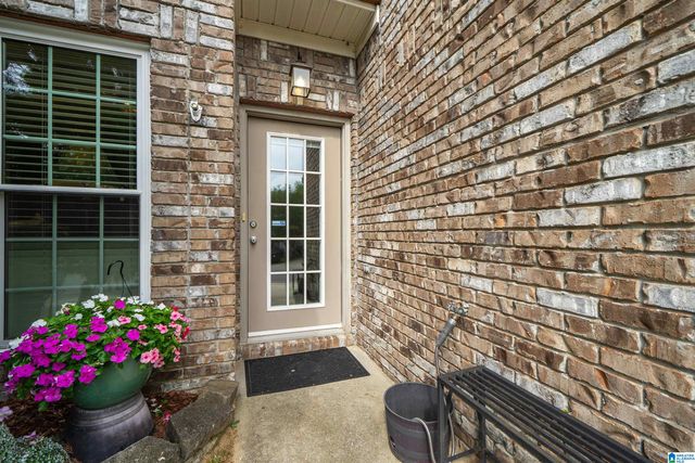 533 HACKBERRY RIDGE COVE, Birmingham, AL 35226