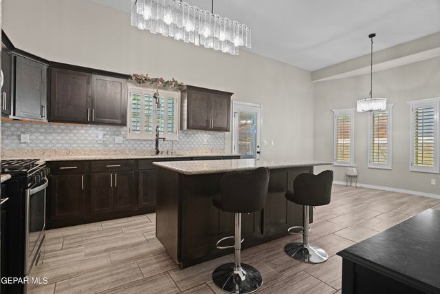 788 PONTOP HALL Street, El Paso, TX 79928