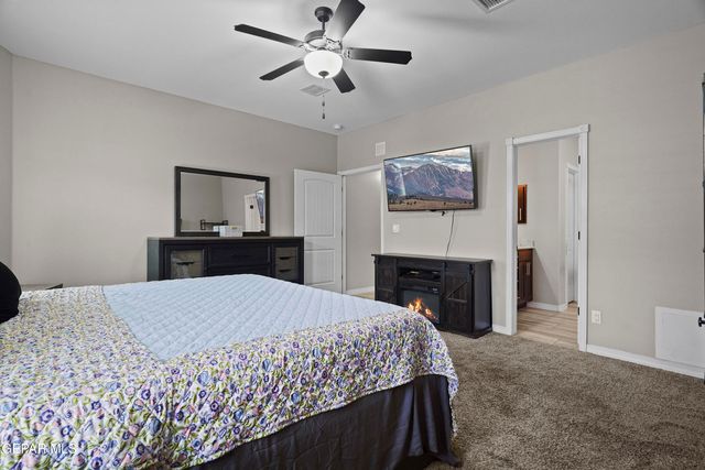 788 PONTOP HALL Street, El Paso, TX 79928