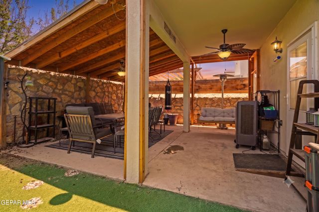 788 PONTOP HALL Street, El Paso, TX 79928