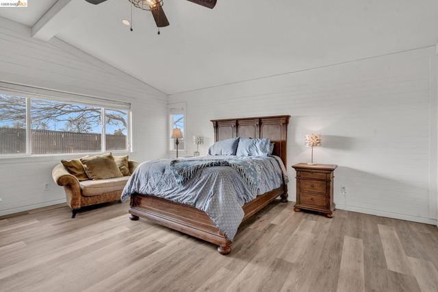 10 Kali Ct, Oakley, CA 94561