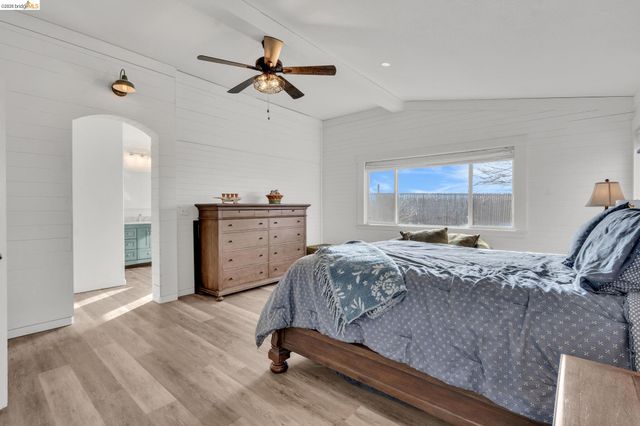 10 Kali Ct, Oakley, CA 94561