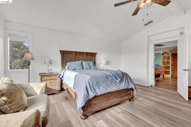 10 Kali Ct, Oakley, CA 94561