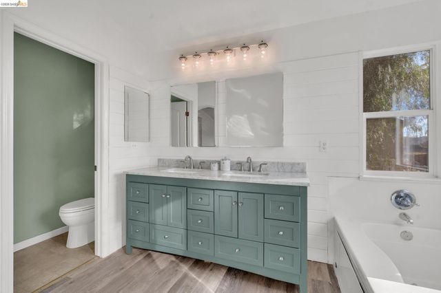 10 Kali Ct, Oakley, CA 94561