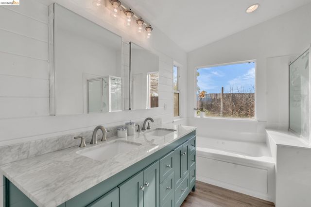 10 Kali Ct, Oakley, CA 94561