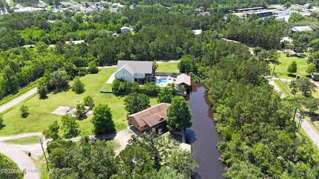 15 Wisteria Court, Bay Saint Louis, MS 39520
