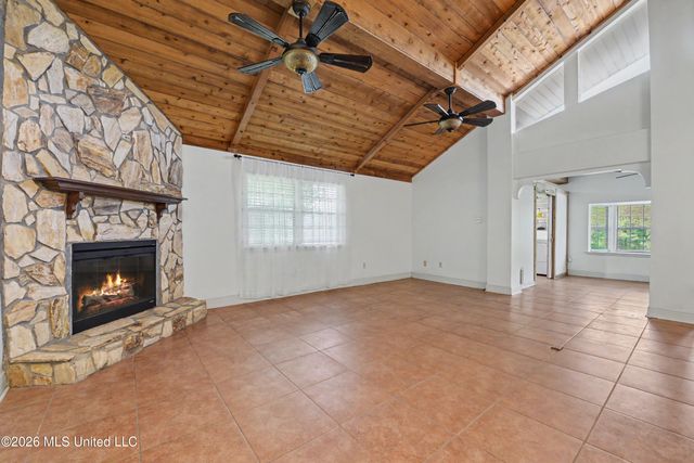 15 Wisteria Court, Bay Saint Louis, MS 39520