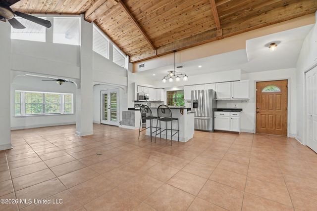 15 Wisteria Court, Bay Saint Louis, MS 39520
