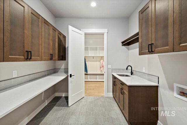 6404 W Danes Dr, Eagle, ID 83616