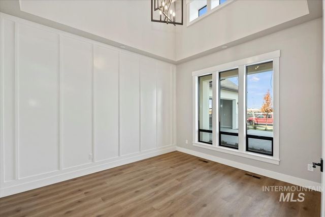 6404 W Danes Dr, Eagle, ID 83616