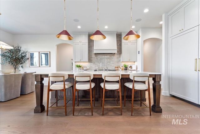 6404 W Danes Dr, Eagle, ID 83616