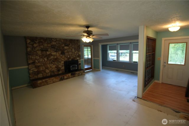 496 PH 10, Castle Rock, WA 98611
